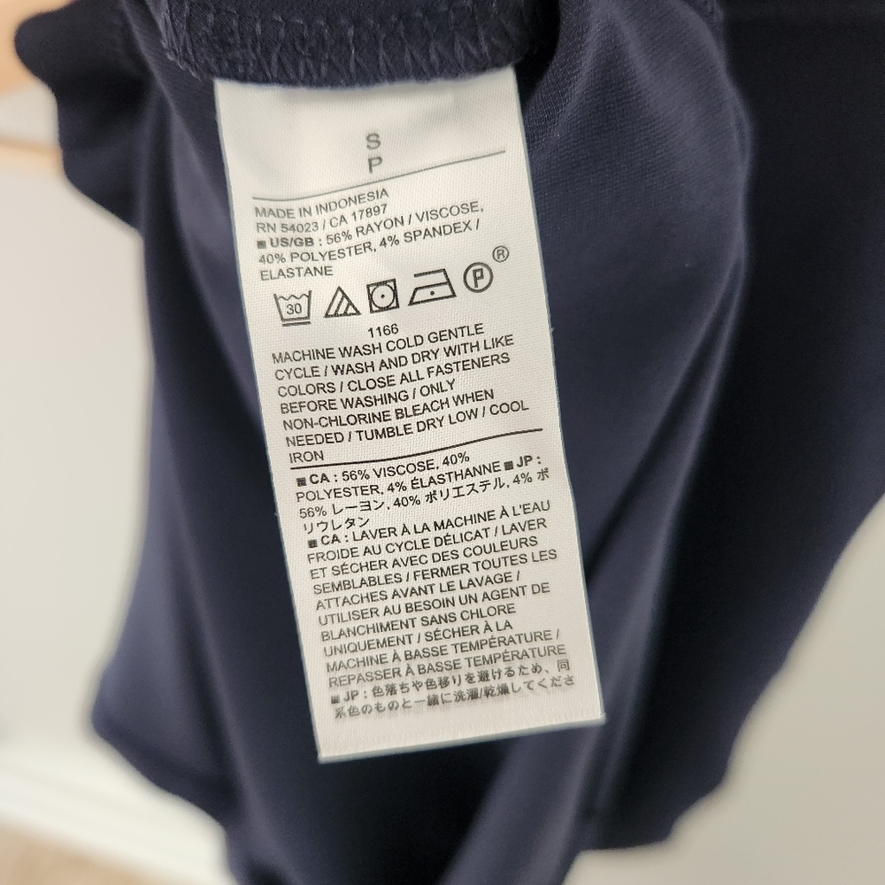 Sleeveless Navy Button-Front Midi Dress - Picture 8 of 14
